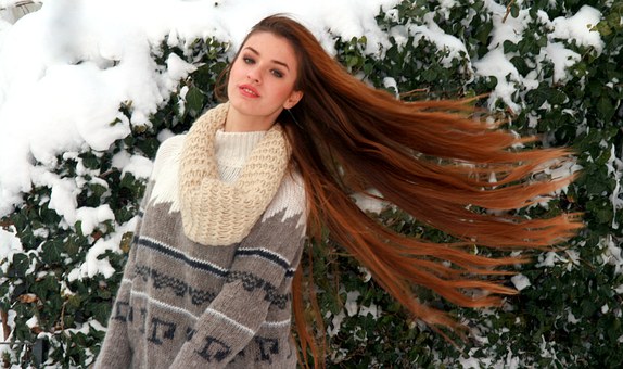 Speciale inverno: basta ai capelli danneggiati da freddo e umidità